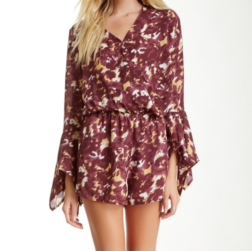 3 for $20 Romeo & Juliet Couture Romper Size Large